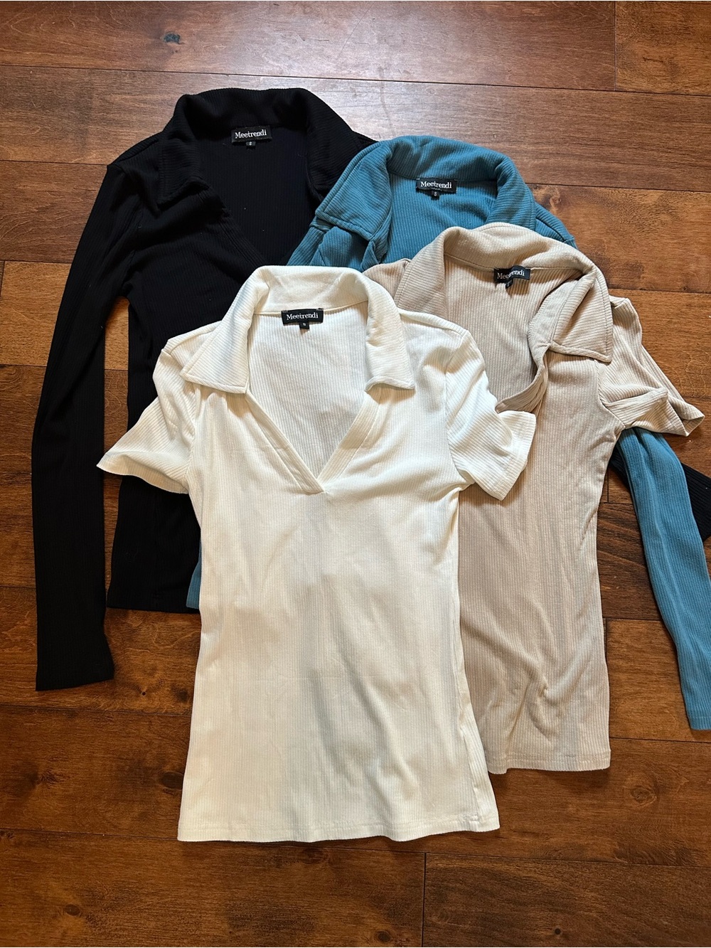 Ribbed Collared V-Neck Top Set